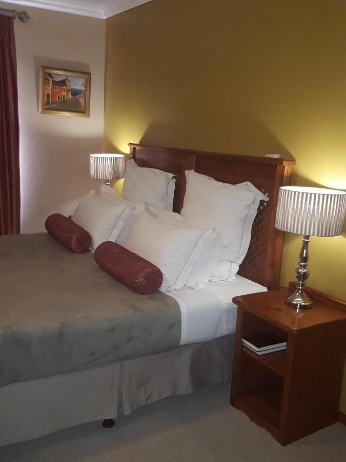 Bed and Breakfast Grace Place Bnb Претория Экстерьер фото
