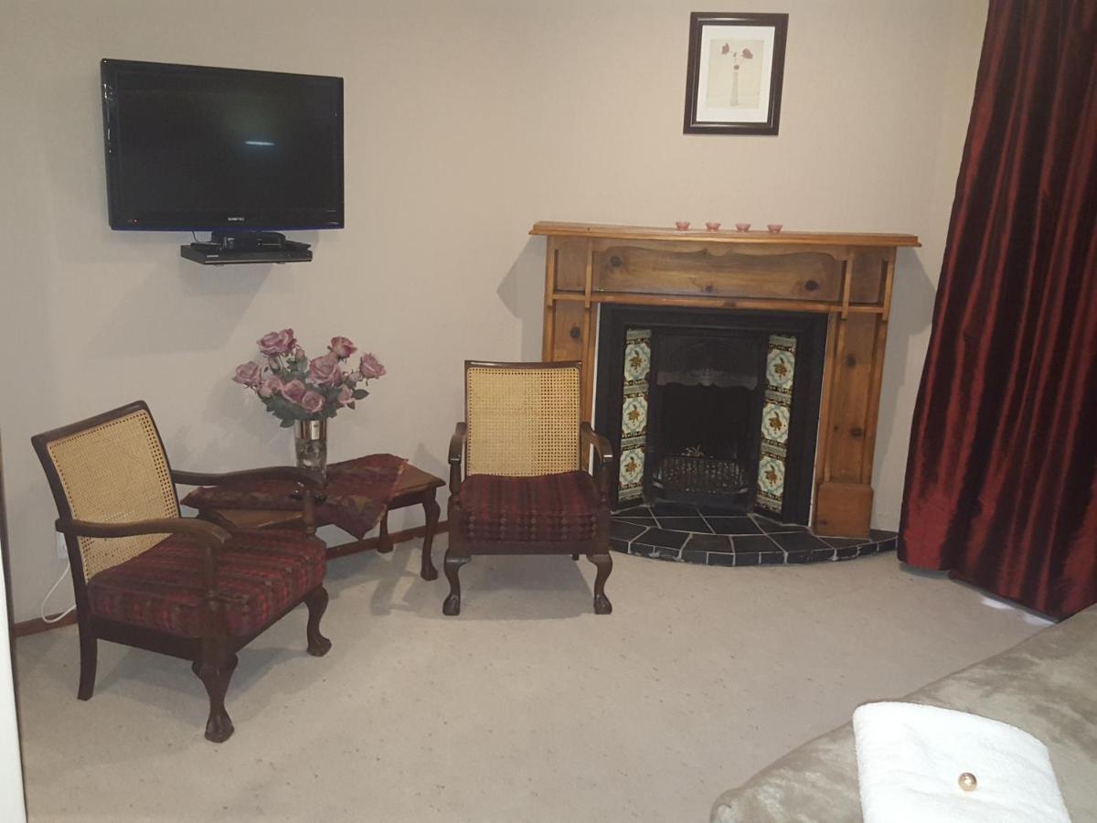 Bed and Breakfast Grace Place Bnb Претория Экстерьер фото