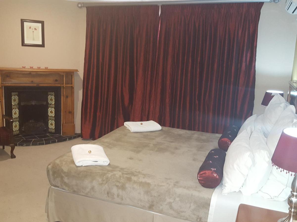 Bed and Breakfast Grace Place Bnb Претория Экстерьер фото